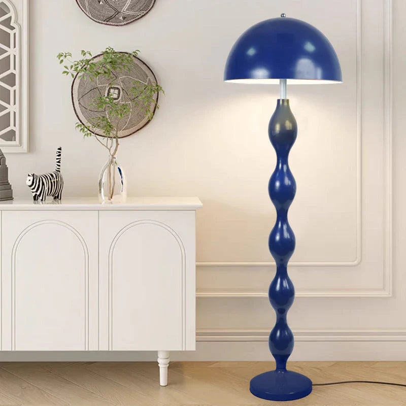 Skandinavische stehlampe