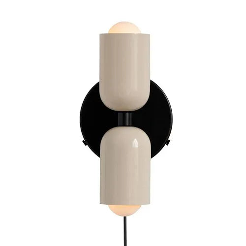 Mittelalterliche cremefarbene wind-doppelkopf-schlafzimmer-nachttischlampe, französische wandlampe