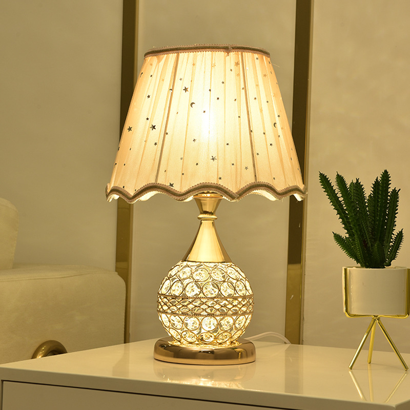 Luxiglow - halbkugel-tischlampe mit kristallbesetzten tropfen