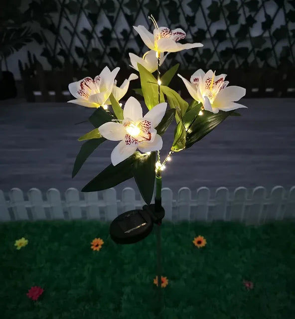 SolarSpectra - moderne outdoor lampe im blumendesign