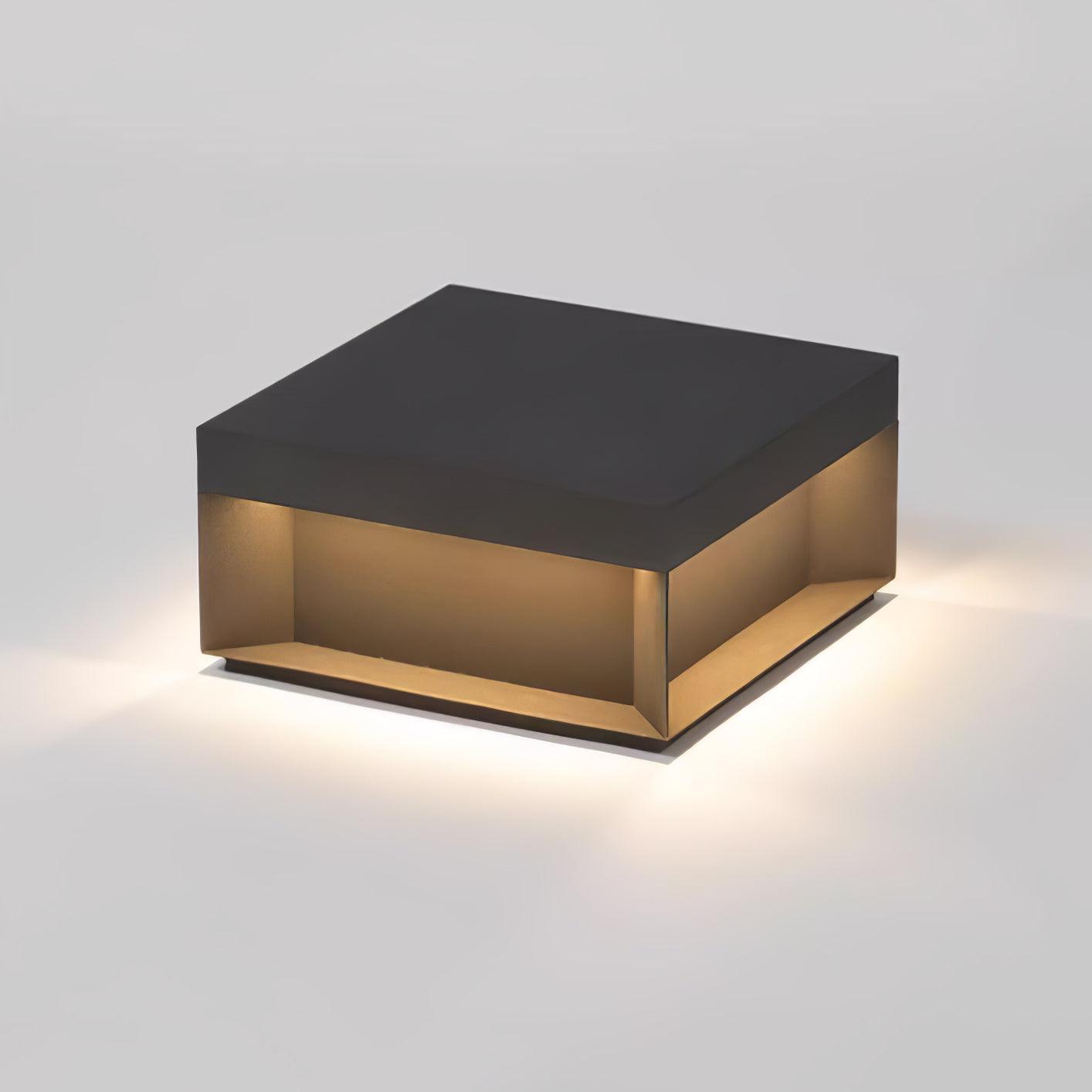 Solarbetriebene Außenmastlampe