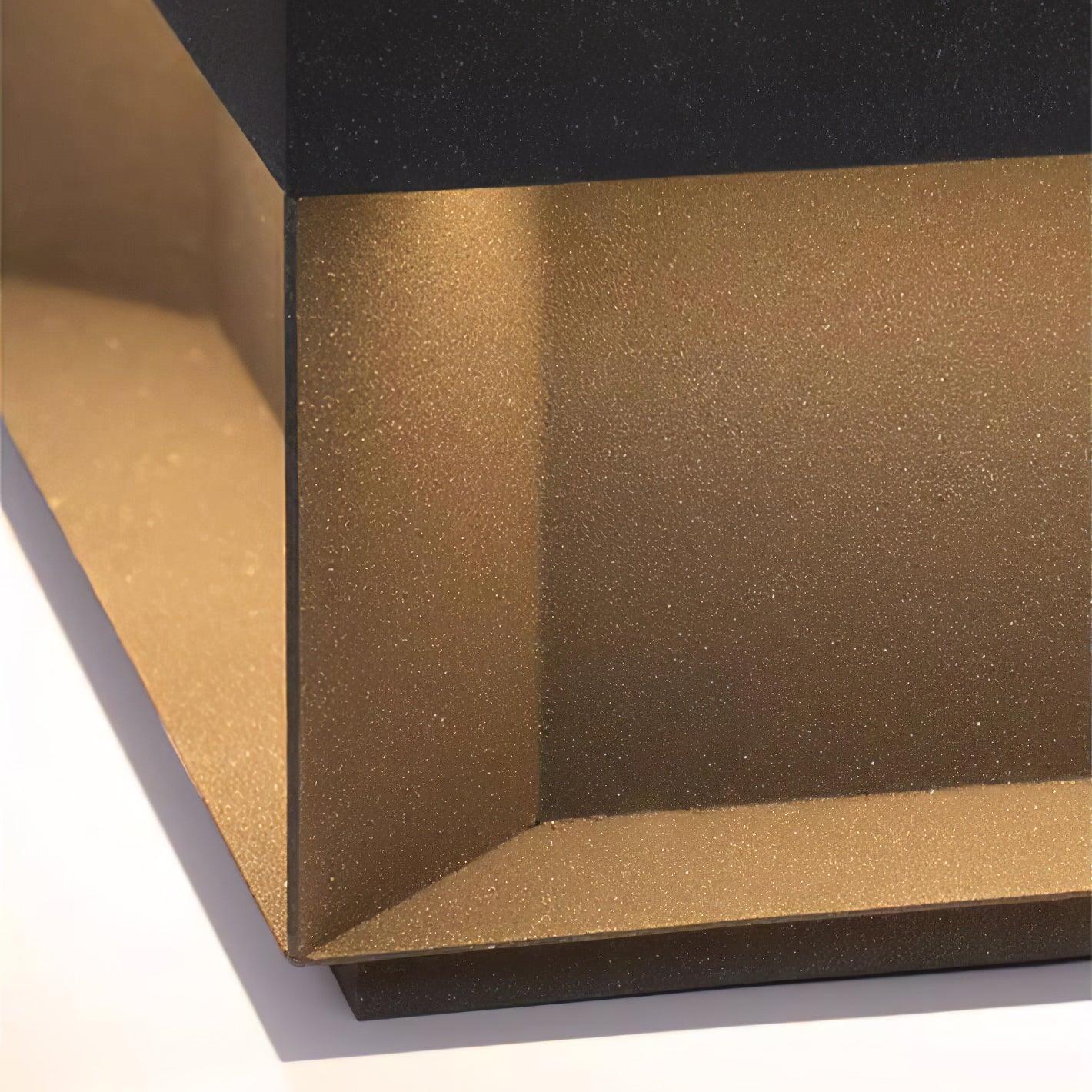 Solarbetriebene Außenmastlampe