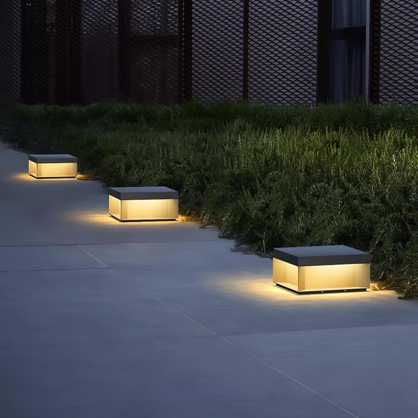 Solarbetriebene Außenmastlampe