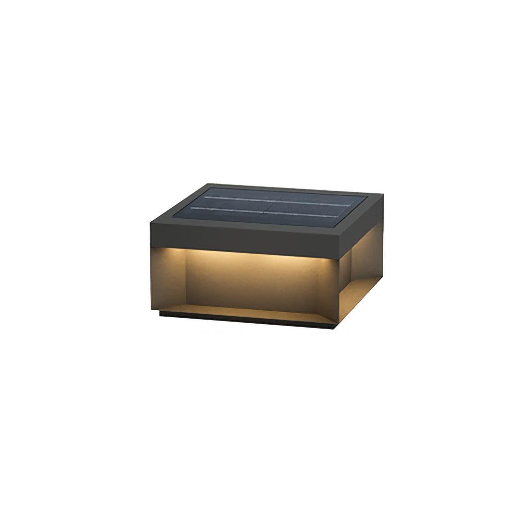 Solarbetriebene Außenmastlampe