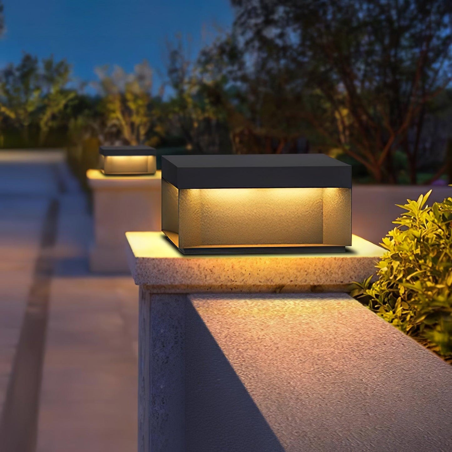 Solarbetriebene Außenmastlampe