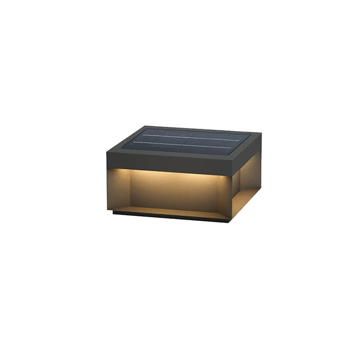 Solarbetriebene Außenmastlampe
