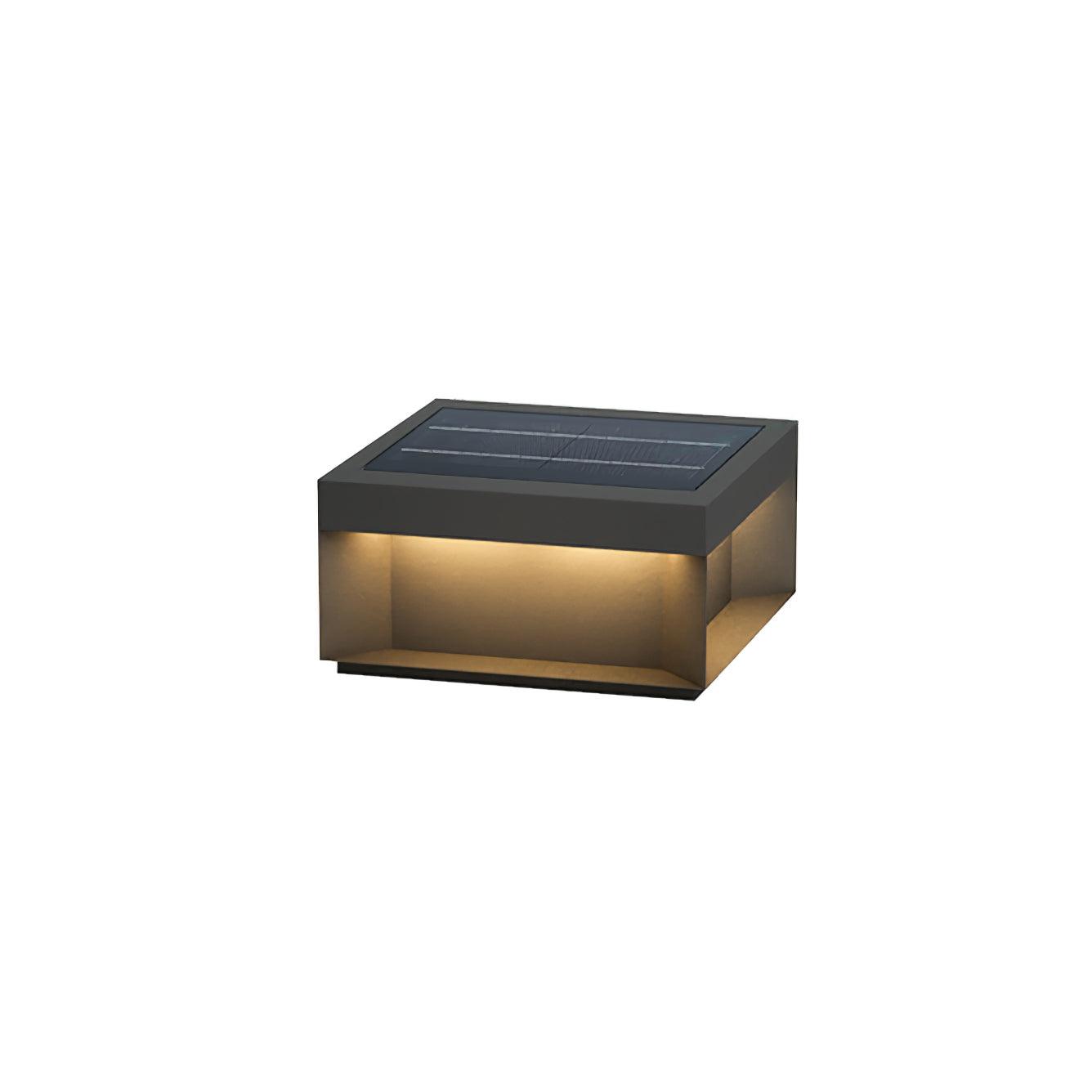 Solarbetriebene Außenmastlampe