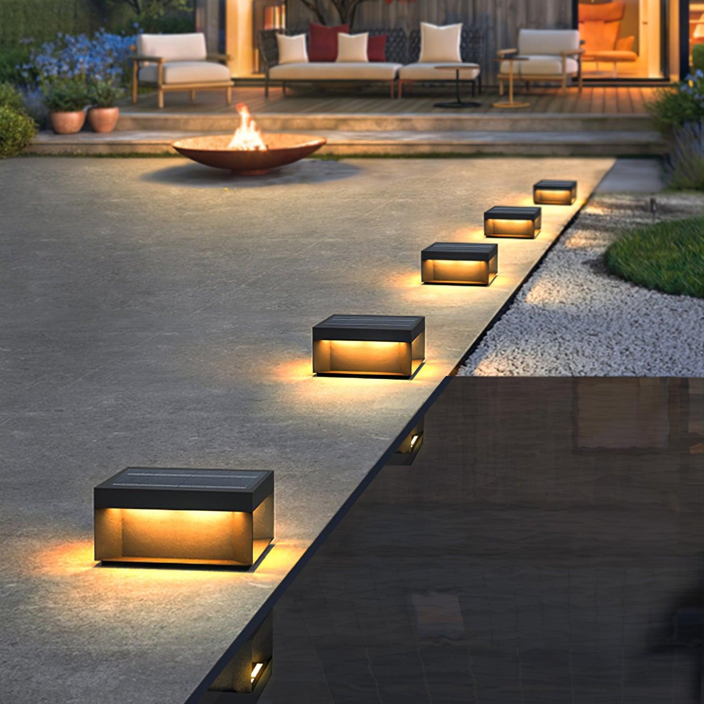 Solarbetriebene Außenmastlampe