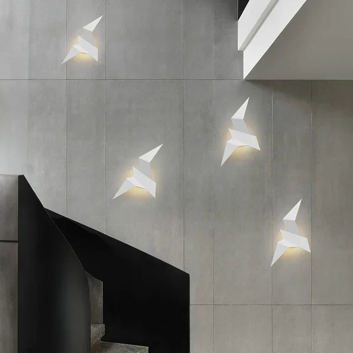 Kreativ - wandlampe aus eisen in form eines vogels