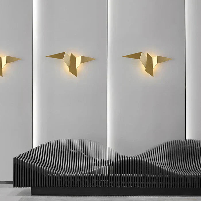 Kreativ - wandlampe aus eisen in form eines vogels