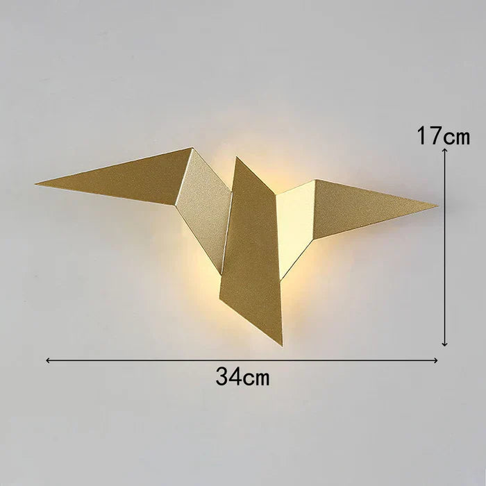 Kreativ - wandlampe aus eisen in form eines vogels