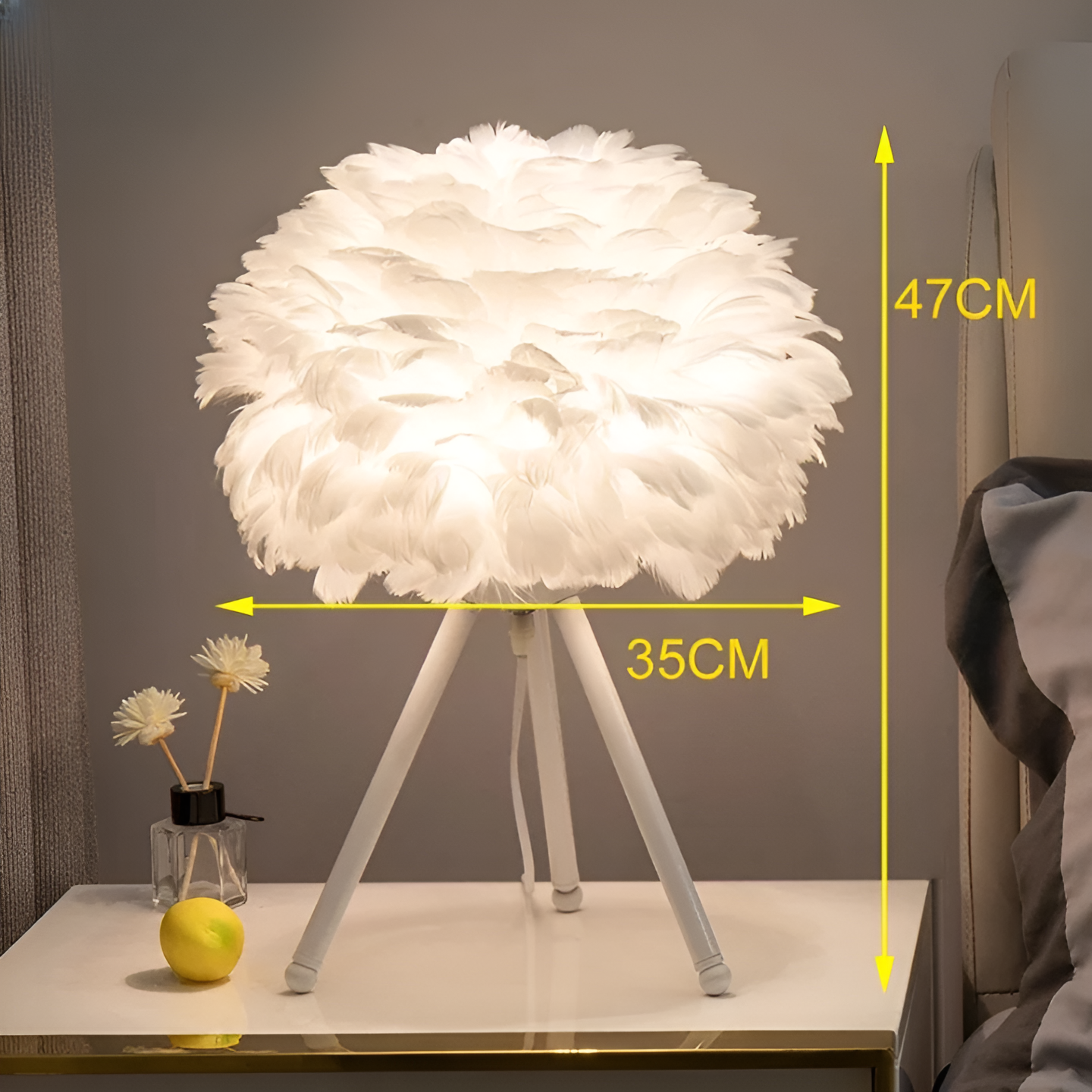 Feather Glow - handgefertigte tischlampe aus straußenfedern für eine romantische atmosphäre