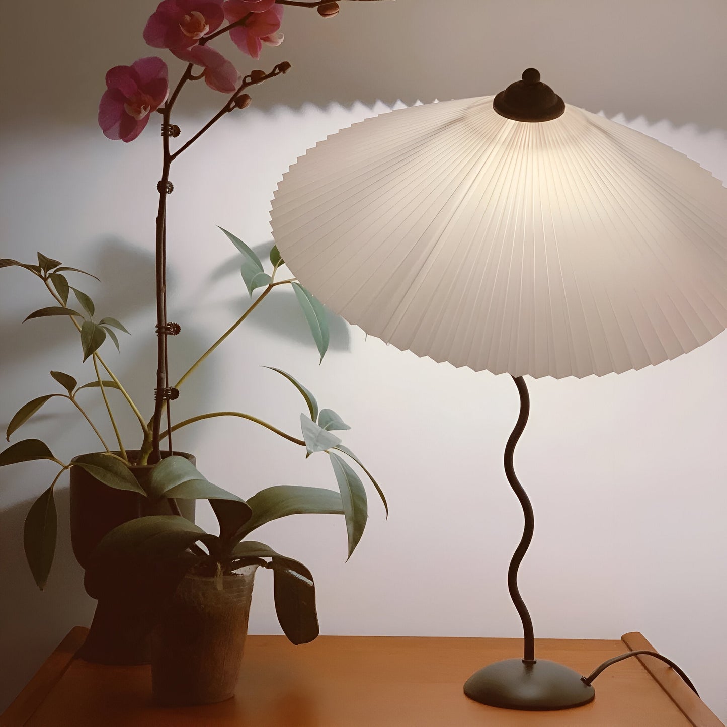 Ori squiggle lampe - gefaltete tischlampe - origami led tischlampe