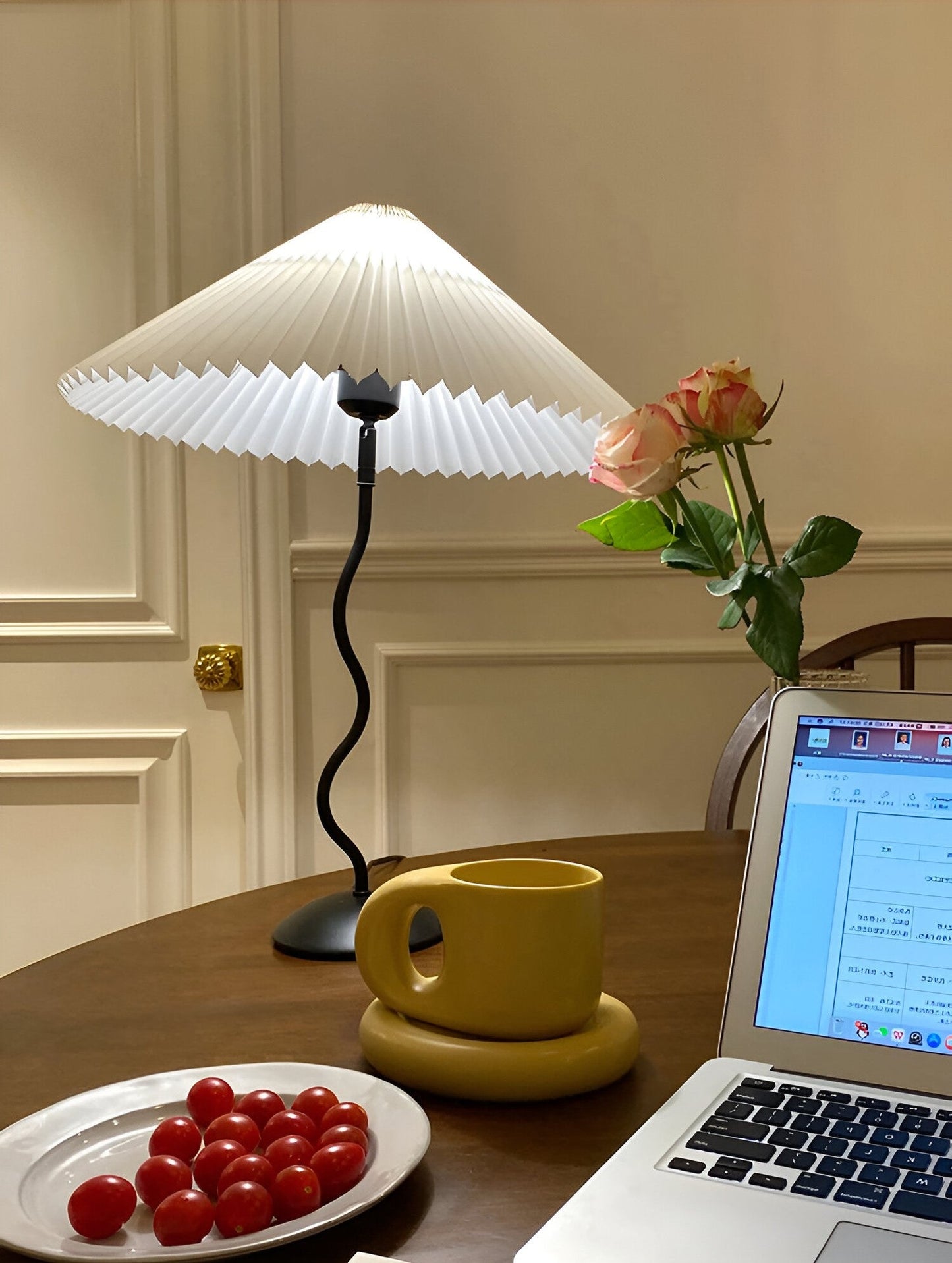 Ori squiggle lampe - gefaltete tischlampe - origami led tischlampe