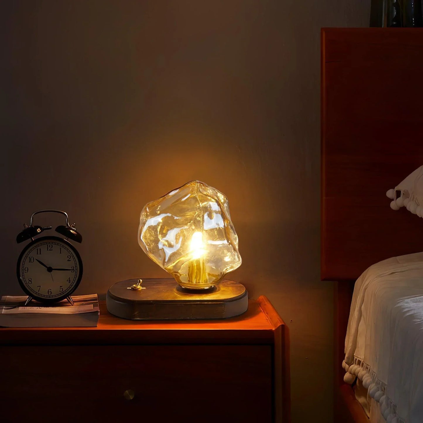 Tischlampe aus glas aus eisstein