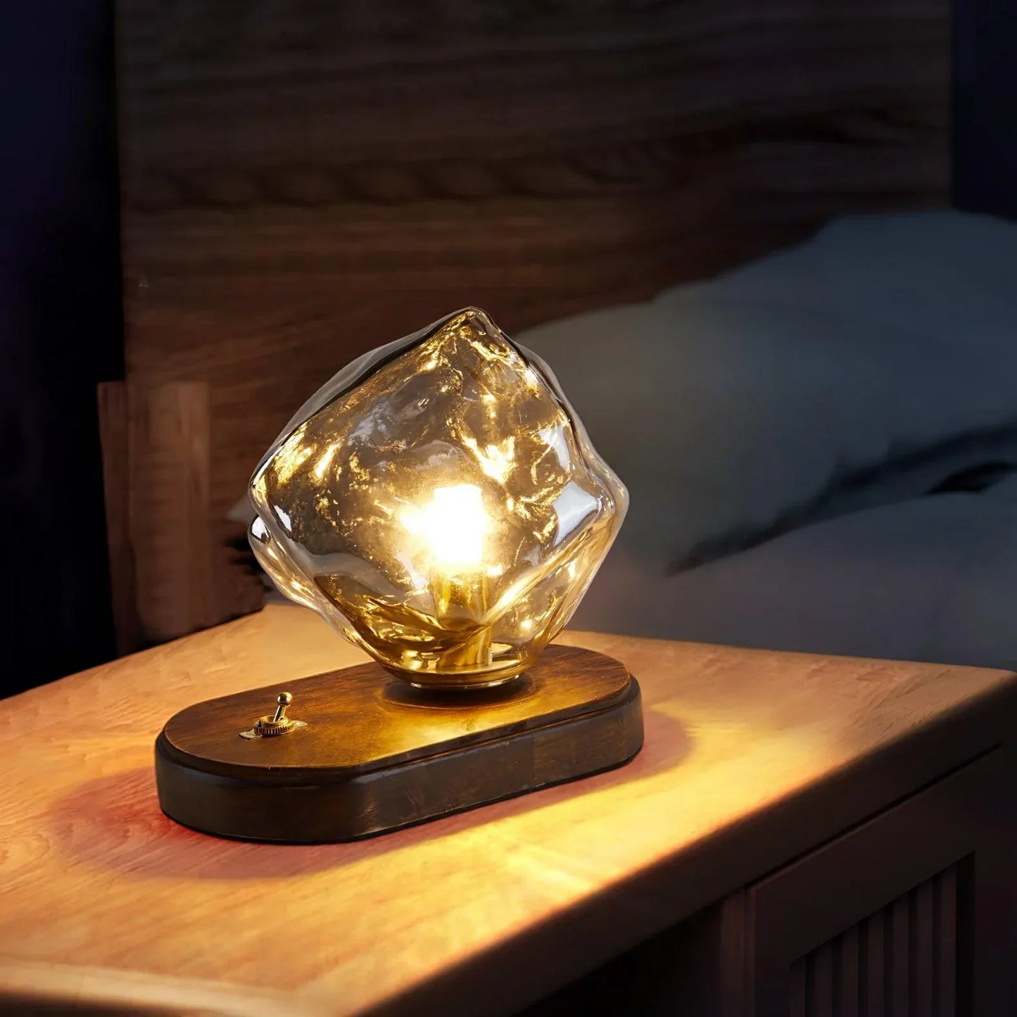 Tischlampe aus glas aus eisstein