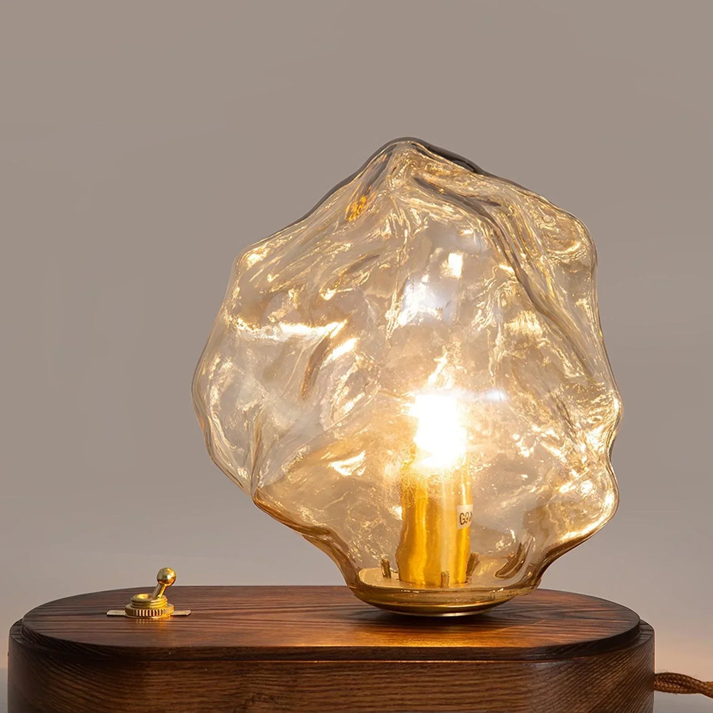 Tischlampe aus glas aus eisstein