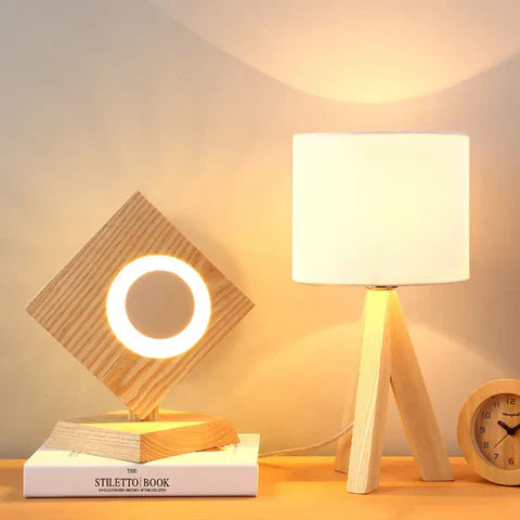WoodEssence | moderne tischleuchte aus holz