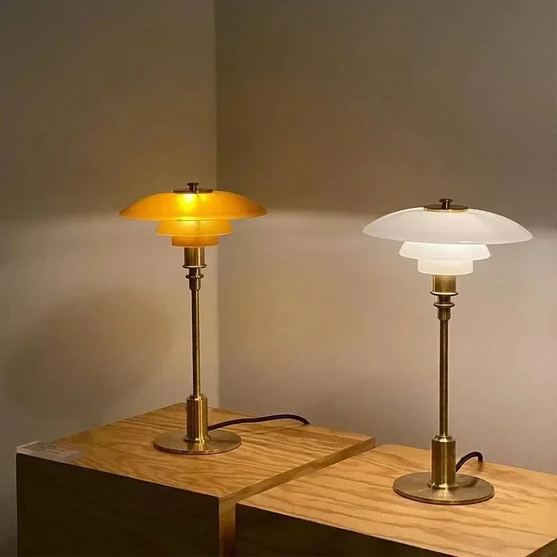 Celestialglimmer – nordische schlichte tischlampe aus glas