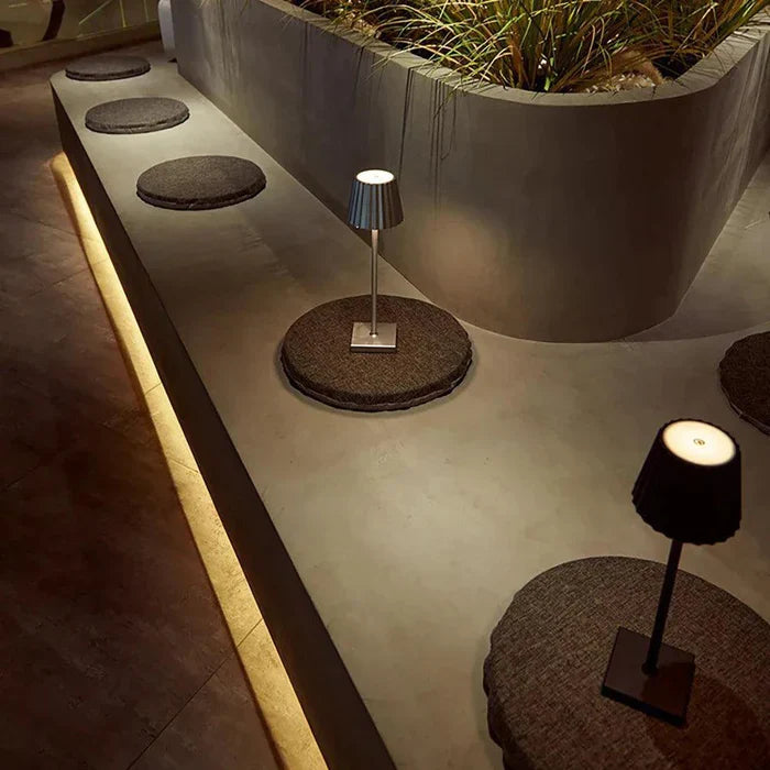 Kabellose led tischlampe, perfekt für moderne wohnräume und stilbewusste nutzer