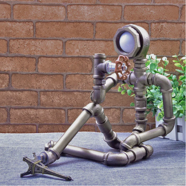Lightcraft - industrielle eisenrohr-tischlampe