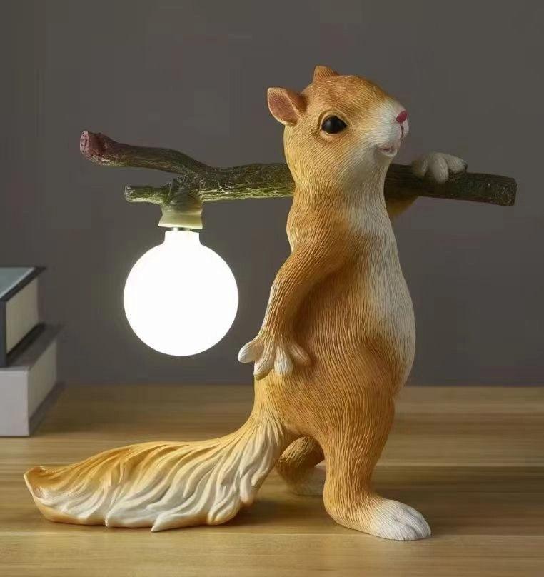 Squirrel - tischlampe