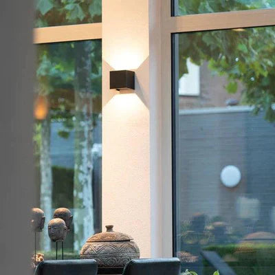 Die verstellbare zenGlow-wandleuchte mit bewegungssensor