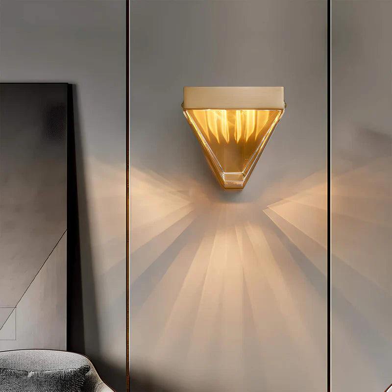 Angellamp | strahlende wandbeleuchtung mit künstlerischem lichtdesign