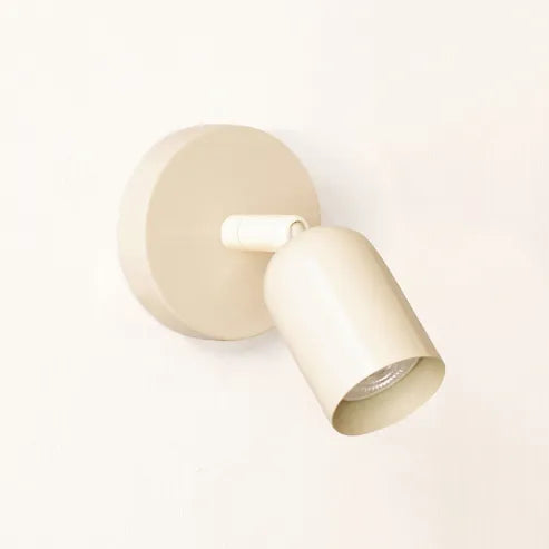Mittelalterliche cremefarbene wind-doppelkopf-schlafzimmer-nachttischlampe, französische wandlampe