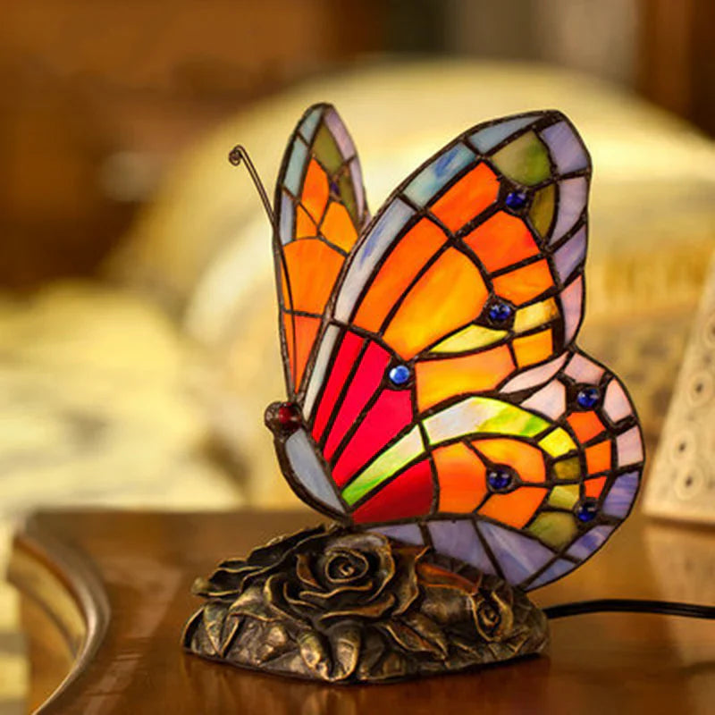 Elegantelicht - elegante tischleuchte mit schmetterlingsschirm und rosensockel