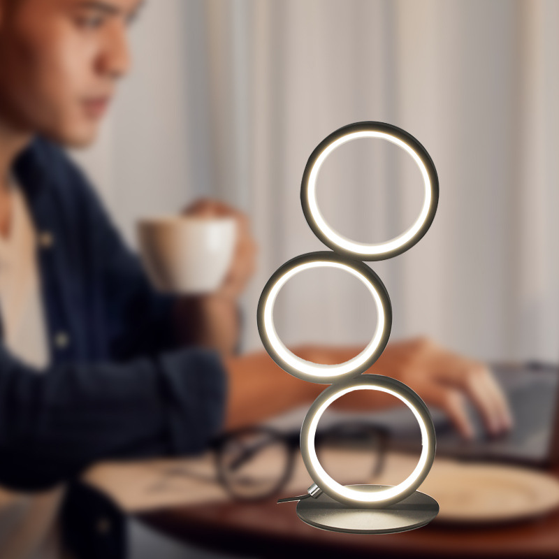NinaLight – einfache gestapelte tischlampe mit rundem sockel