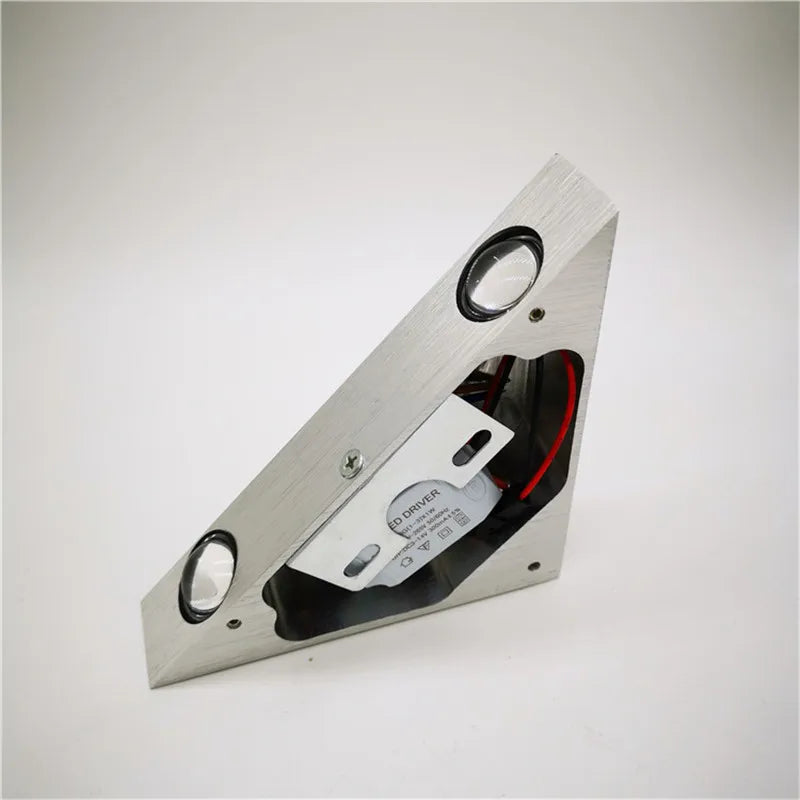 Prismshine - dreieck wandleuchte