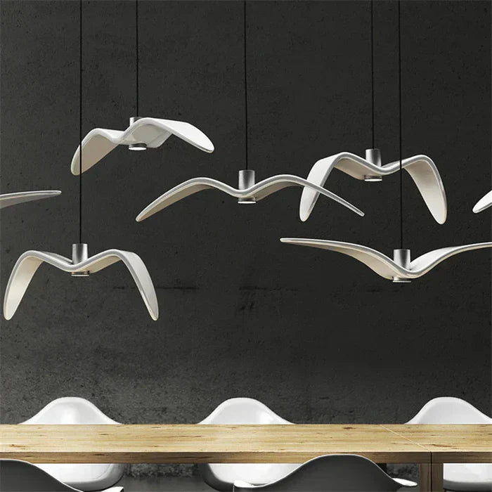 BeakBrilliance | deckenlampe im vogeldesign