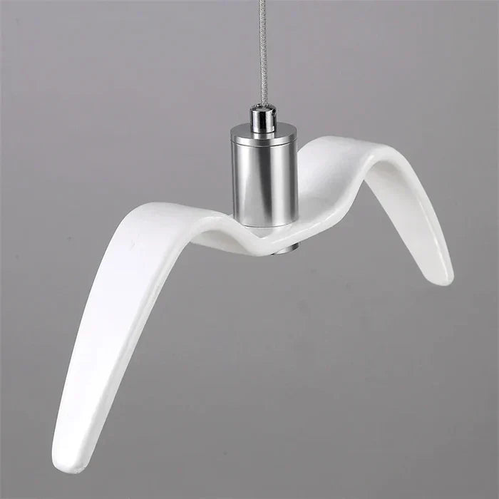 BeakBrilliance | deckenlampe im vogeldesign