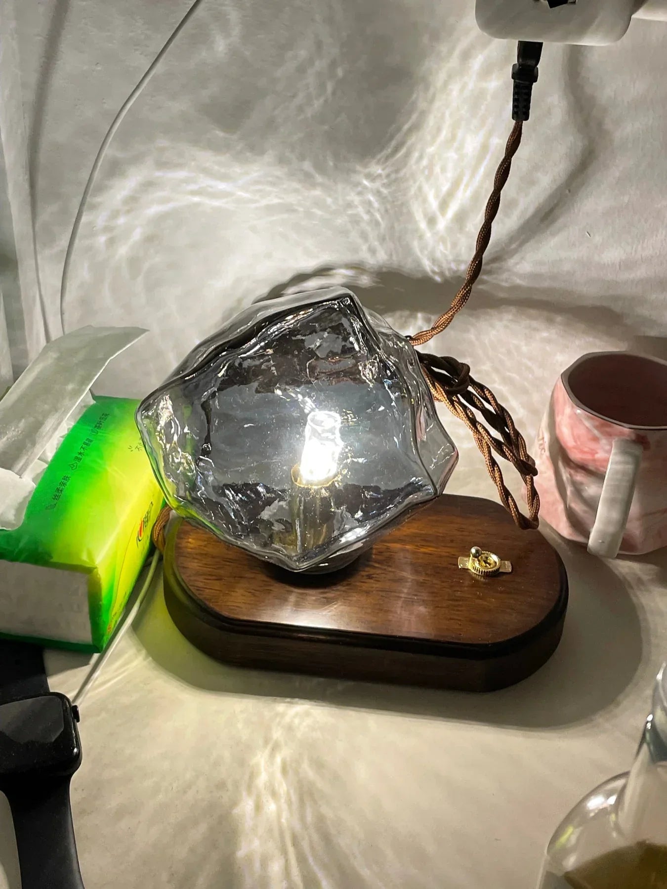 Tischlampe aus glas aus eisstein
