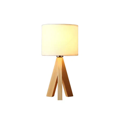 WoodEssence | moderne tischleuchte aus holz