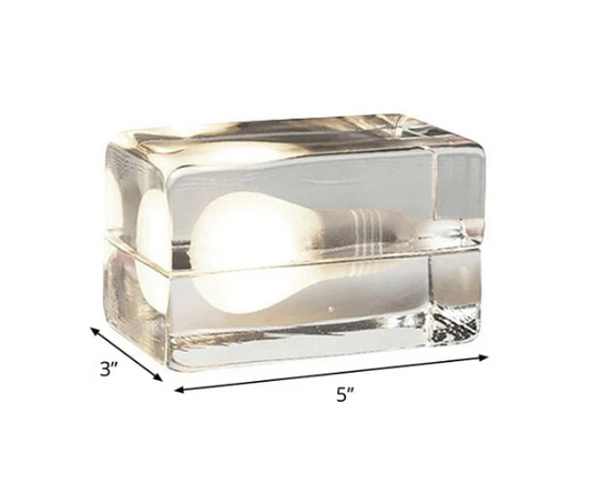 Brightcube - minimalistische tischlampe mit transparentem glaskubus