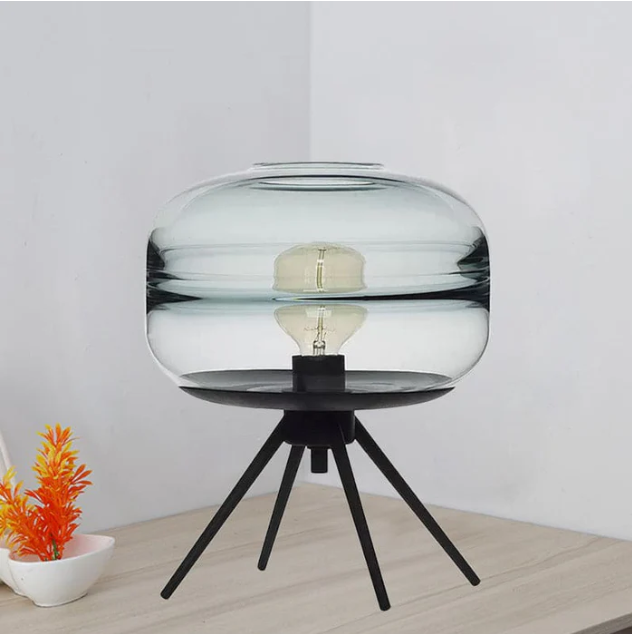 ArtistiLight - lampe mit vier modernen kreativen beinen