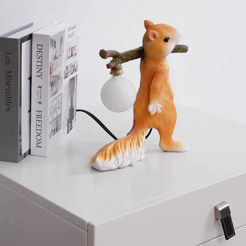 Squirrel - tischlampe