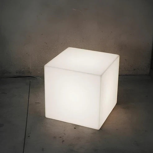 CubeGlow - kubische gartenlampe