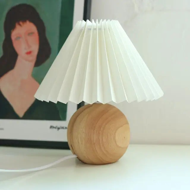 Antike plissee – vintage tischlampe mit falten