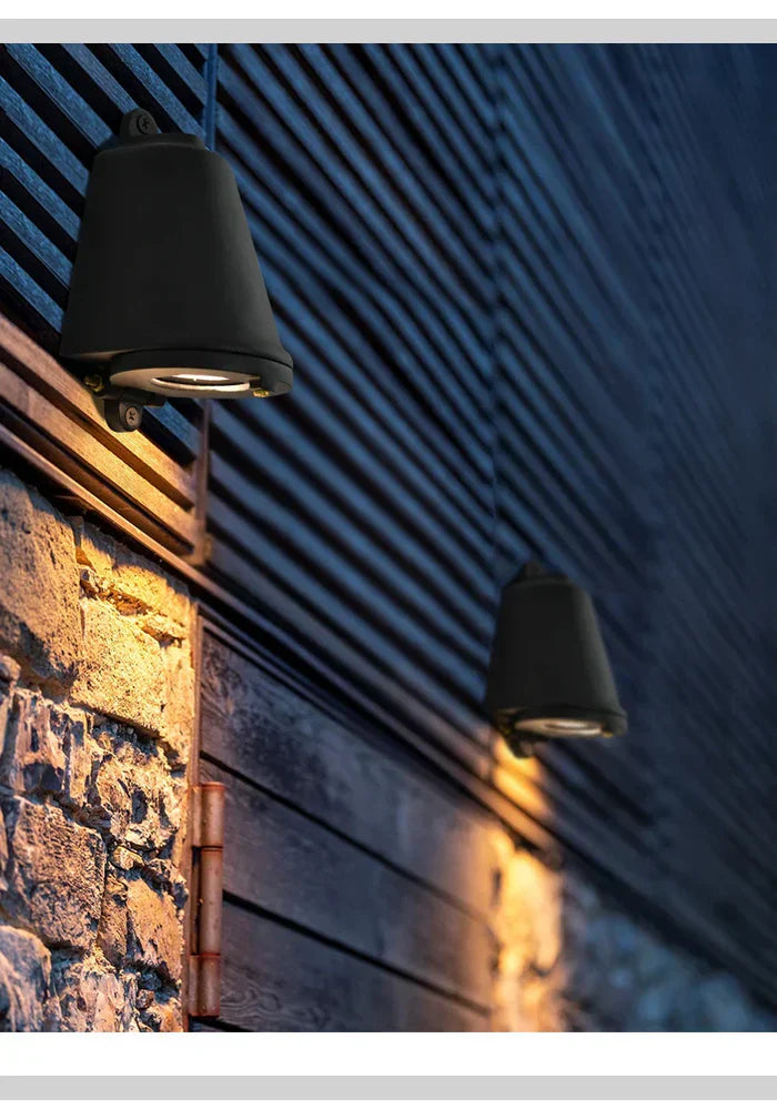 SolsticeGlow | outdoor wandlampe aus aluminium
