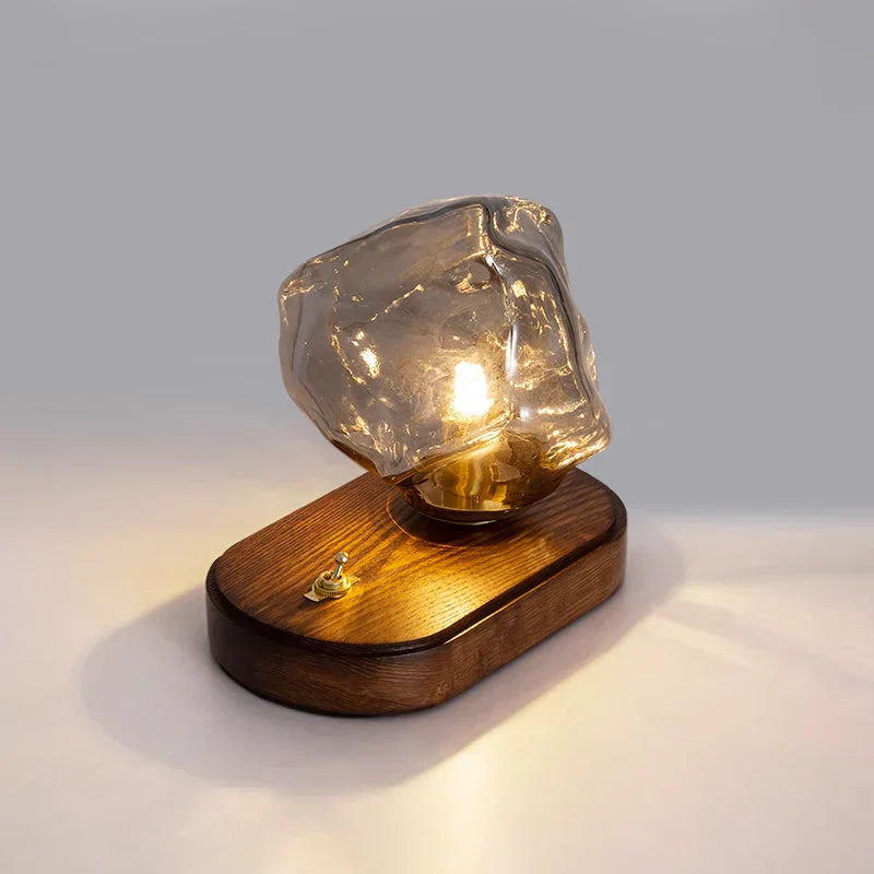 Tischlampe aus glas aus eisstein
